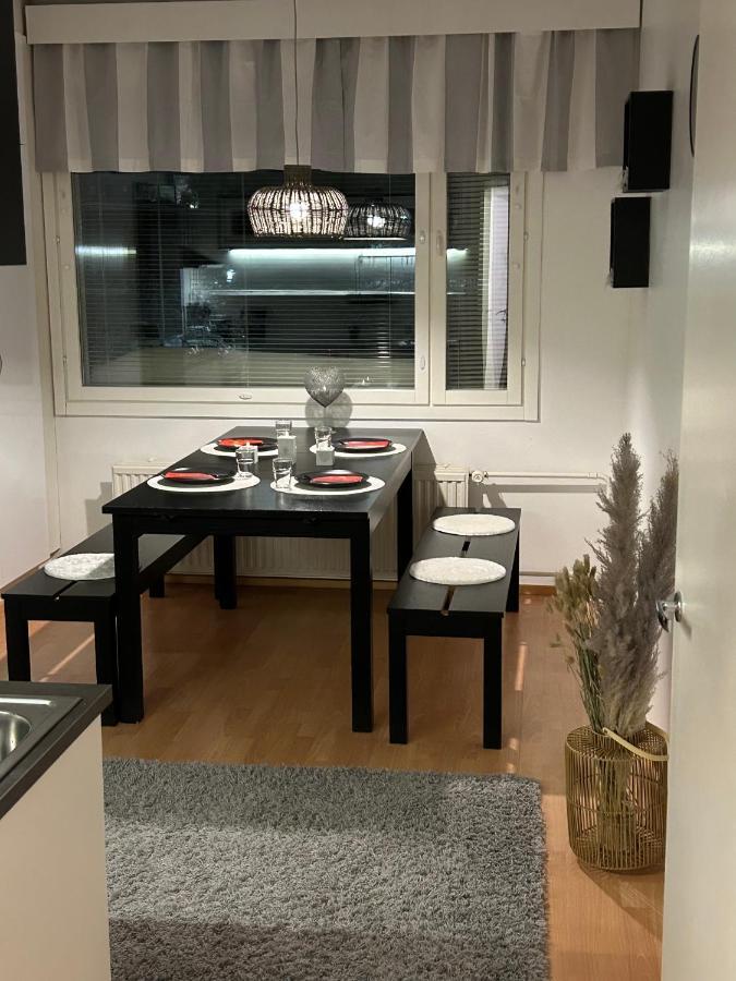 Keskustan Tilava Kaksio Apartman Rovaniemi Kültér fotó
