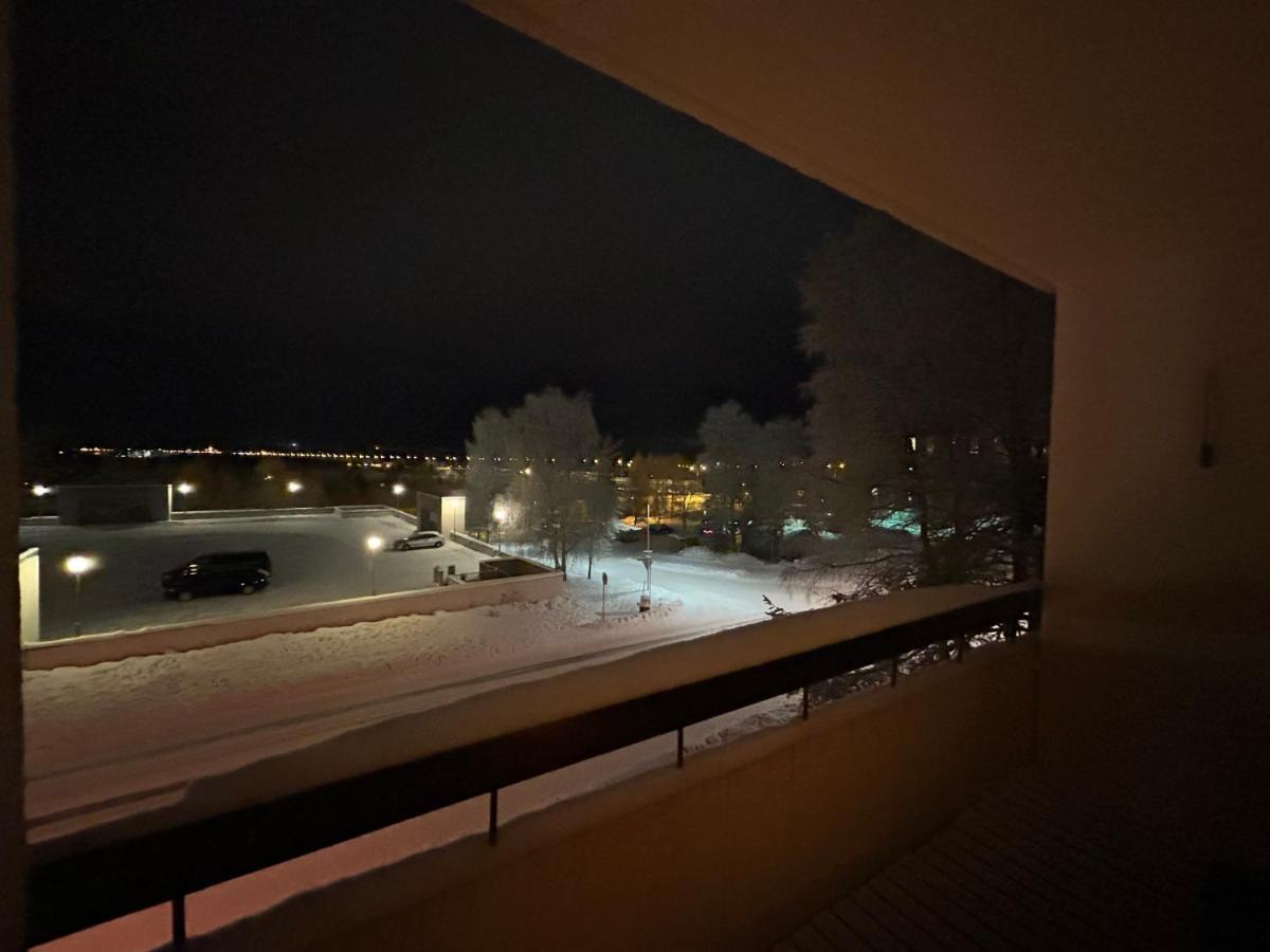 Keskustan Tilava Kaksio Apartman Rovaniemi Kültér fotó